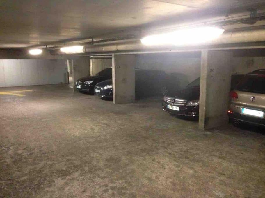 Luxury With View Car Park Apartment *